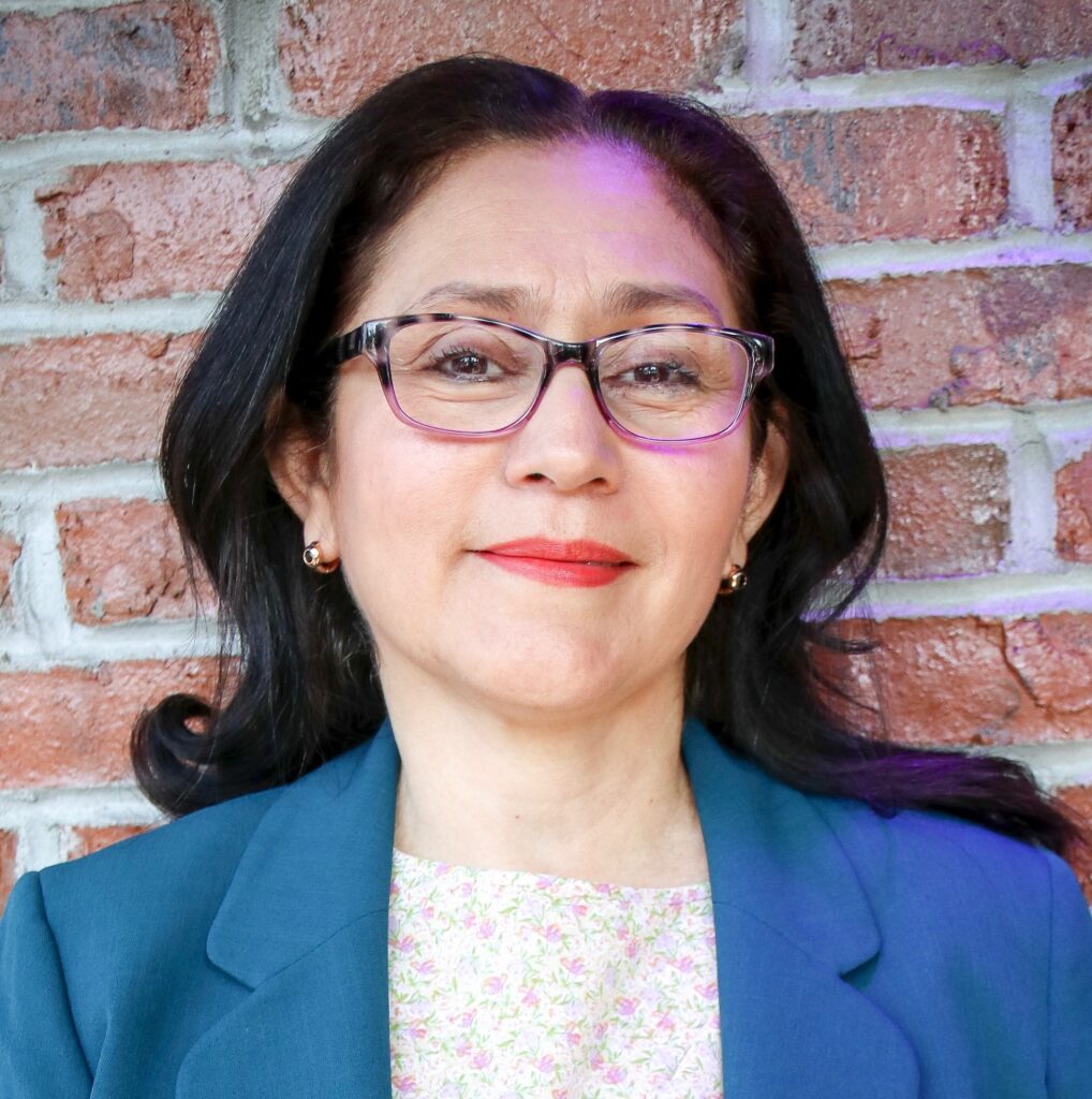Portrait of Evelyn Saz